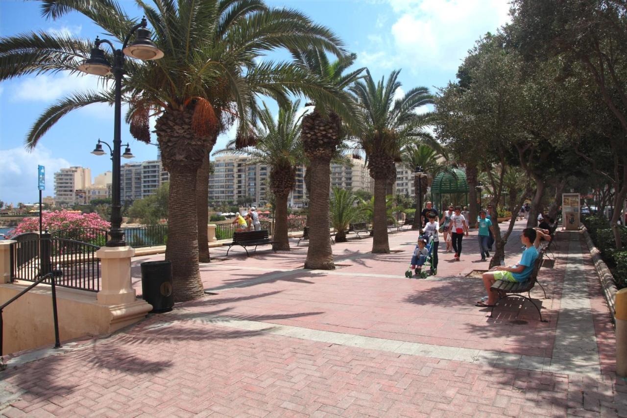 Modern 3 Bedroom & 3 Bathroom Apartment - Near Balluta Bay St. Julian's Exteriör bild