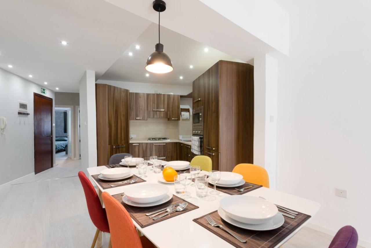 Modern 3 Bedroom & 3 Bathroom Apartment - Near Balluta Bay St. Julian's Exteriör bild
